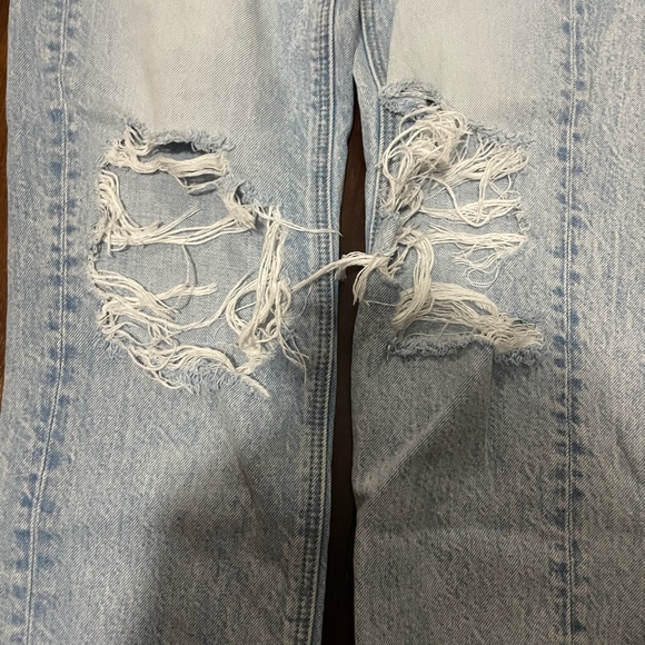 American Eagle mom jeans - Picture 2 of 5